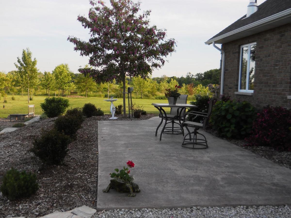 Wenzler's Landing B&B Wheatley Exterior foto